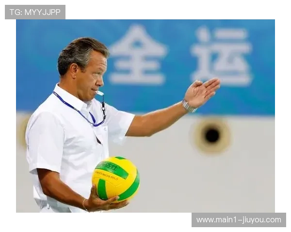 外籍裁判执裁季后赛显成效 国内裁判学习国际执裁理念