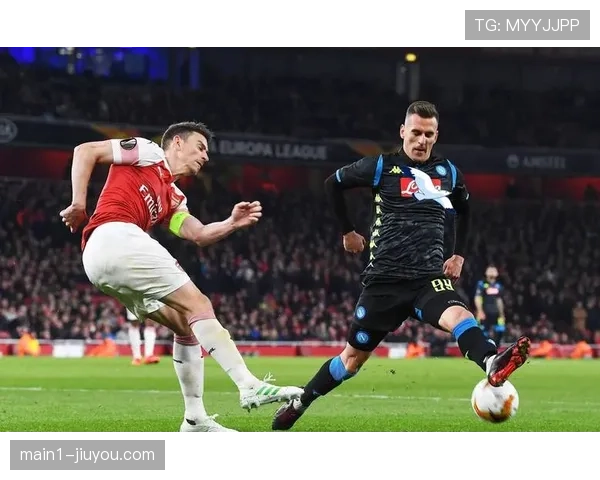 布特兹12场零封 科莫门将成升班马意外惊喜